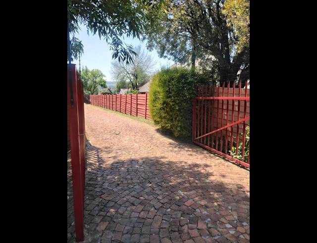 3 BEDROOM HOUSE FOR SALE IN ILLIONDALE